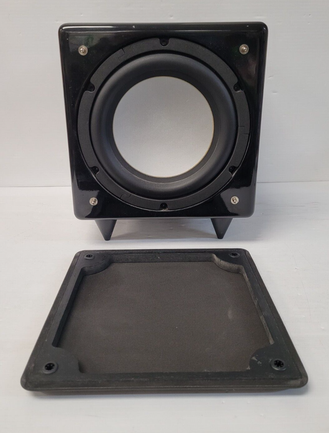 (N78902-1) Pro-Liner Cube 8 S150PTH Subwoofer