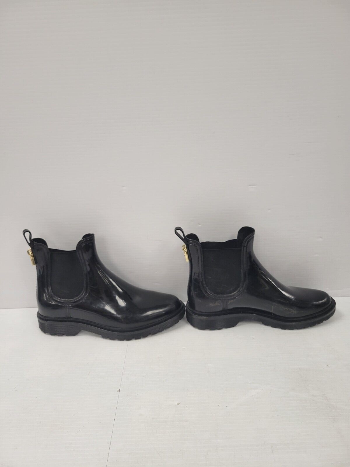 (21802-2) Michael Kors Rain Boots - Size 8