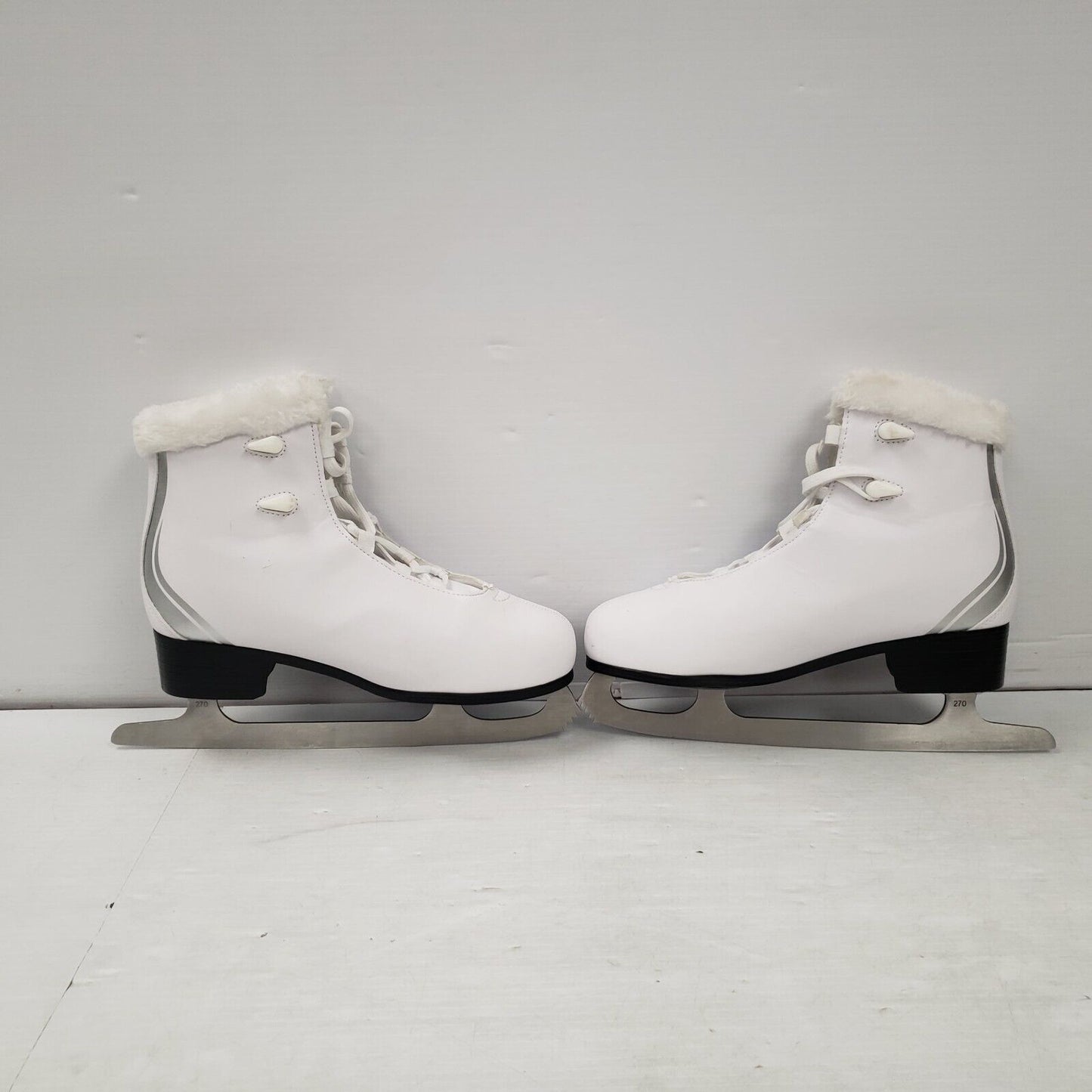 (55904-1 A) No Name Figure Skates - Size 9