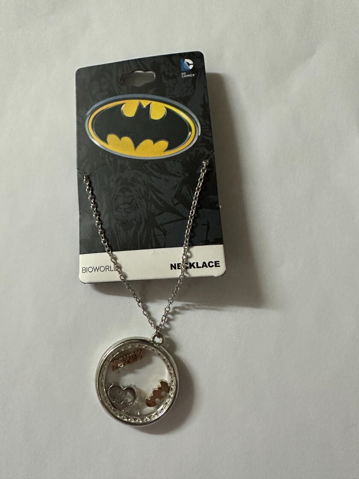 Collier shaker à breloque Batman