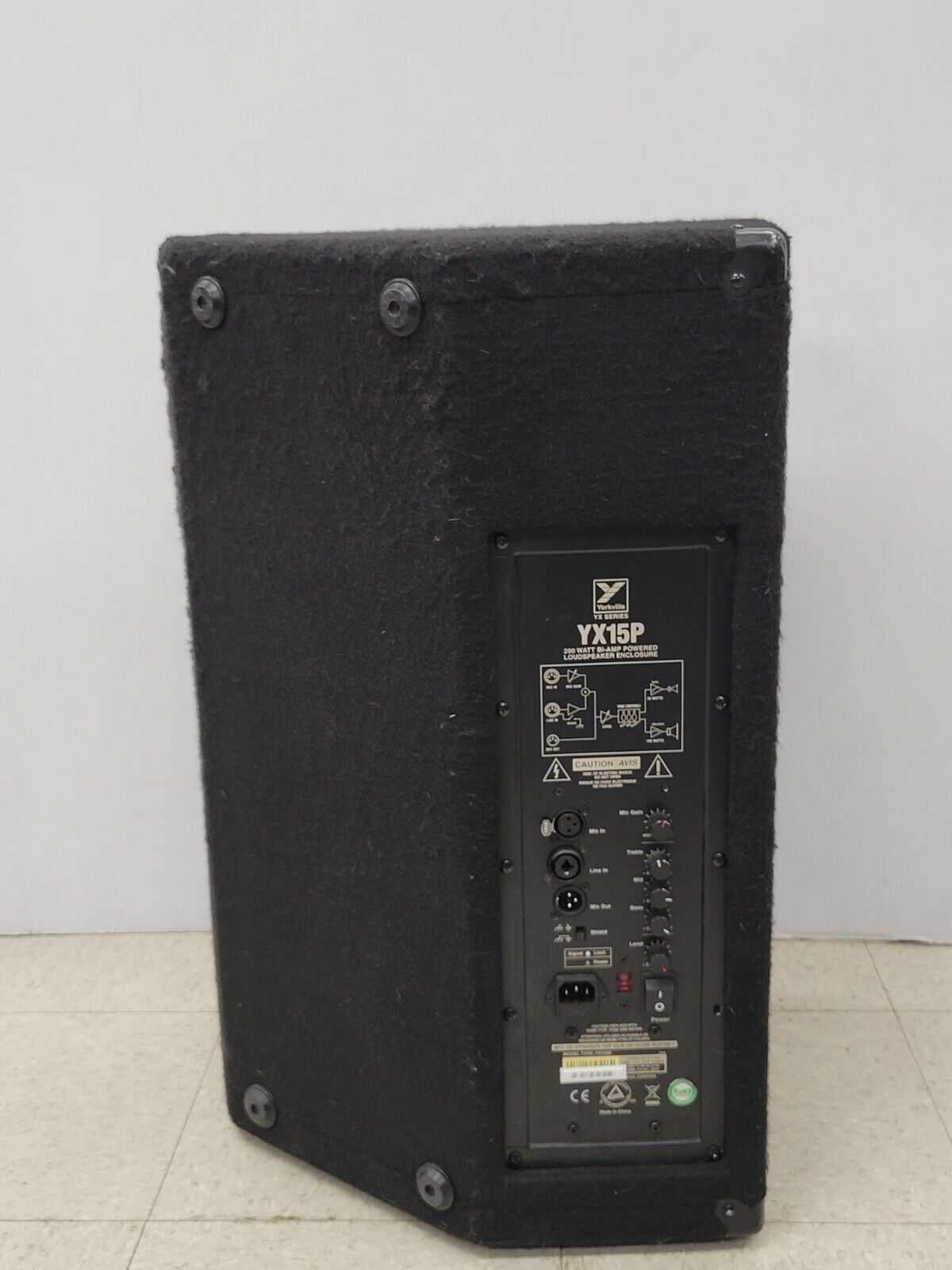 (55145-1) Yorkville YX15P Speakers