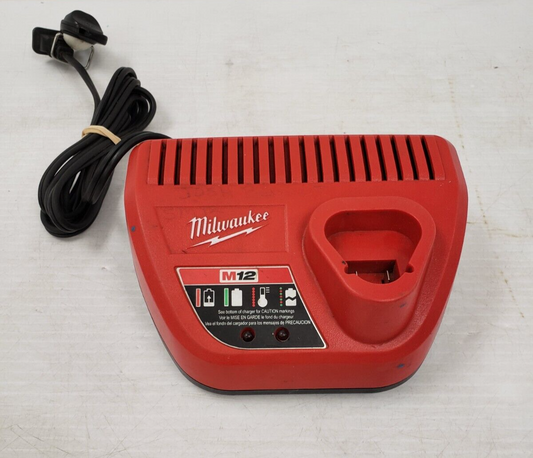 (I-33188) Milwaukee 48-59-2401 Charger