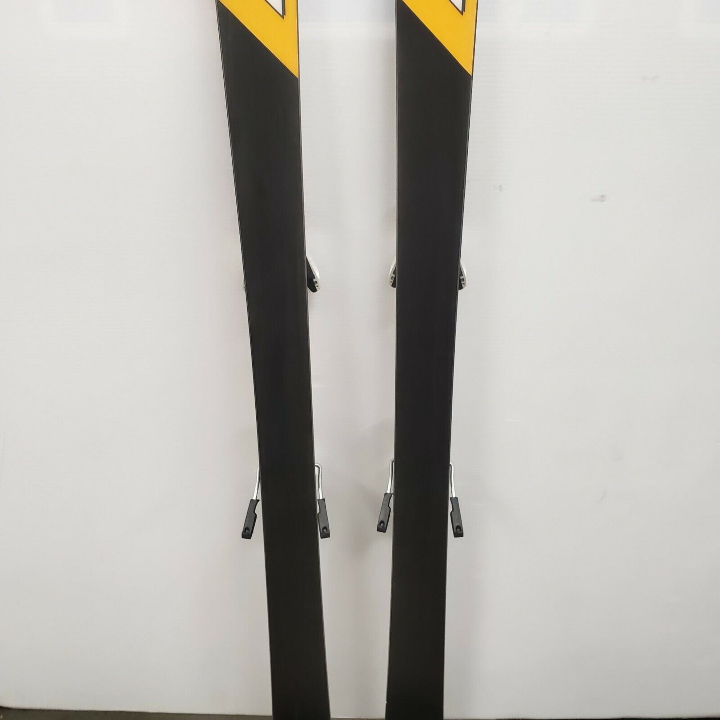 (21101-1) Skis atomiques 49