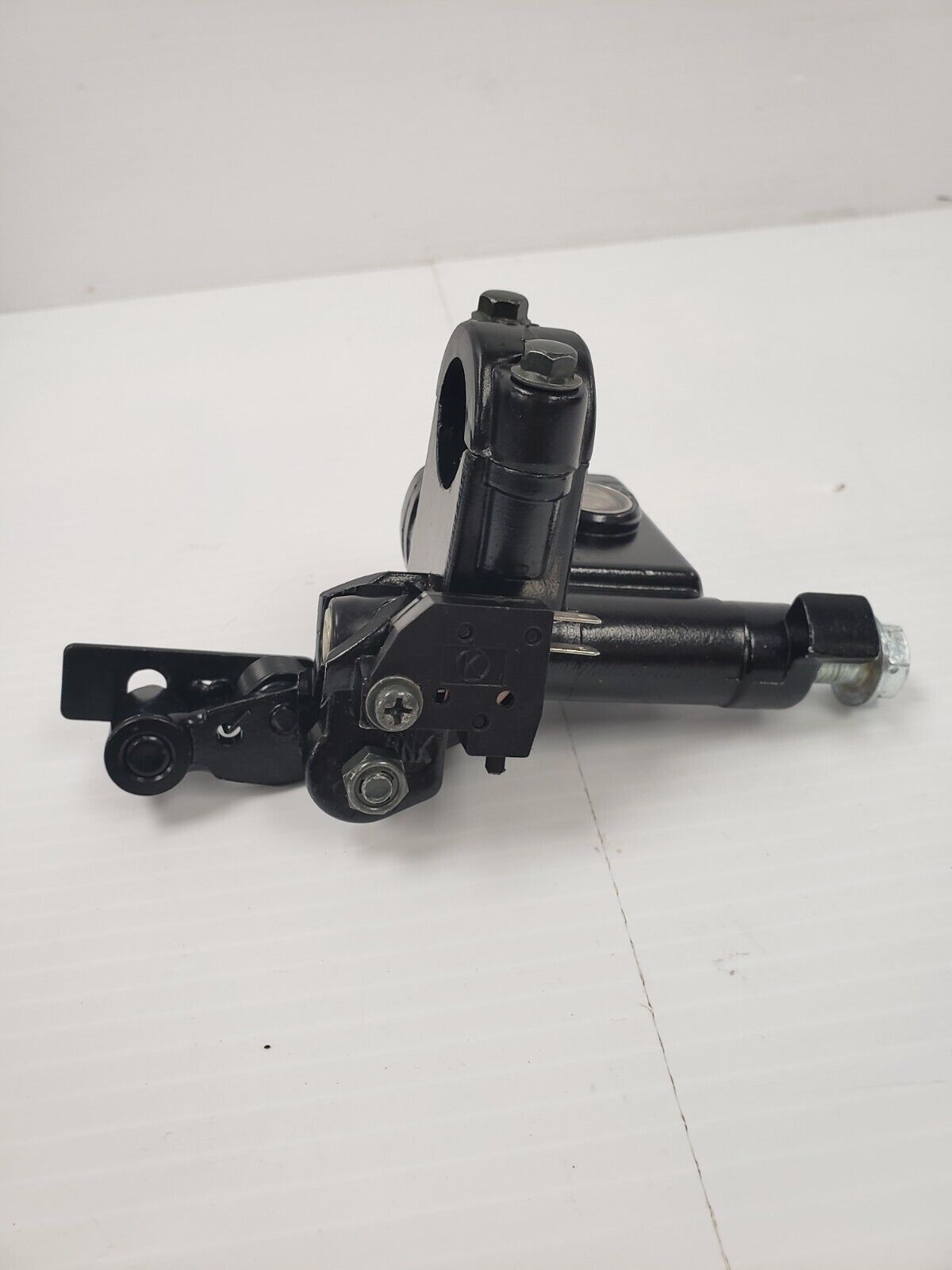 (I-33709) Frein à main de moto sans nom