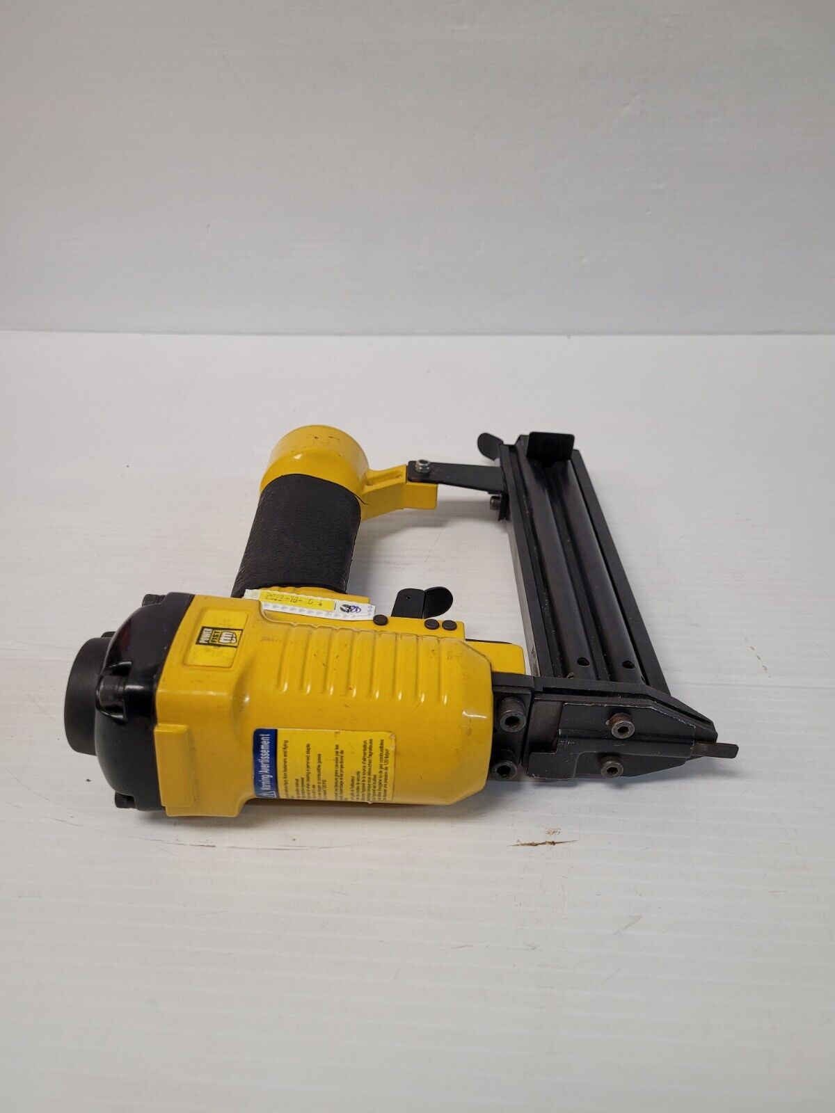 (N79482-3) PowerFist 8005448 1 1/4" Air Brad Nailer