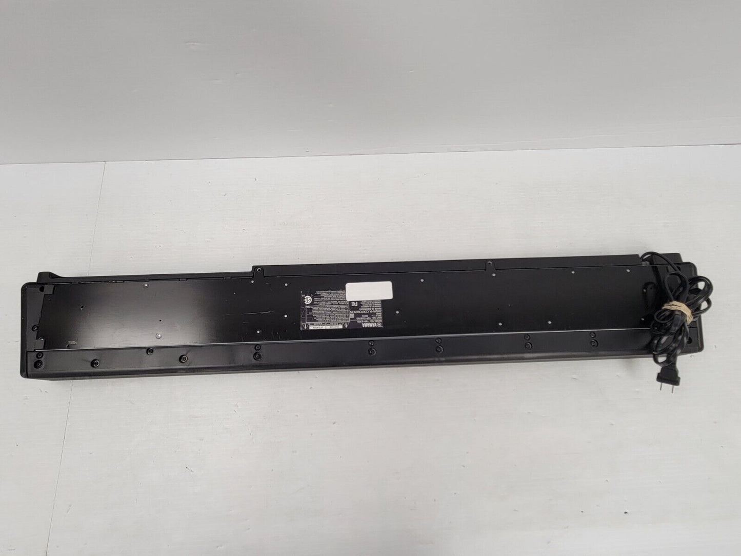 (I-34672) Yamaha YSP-2700 Soundbar and Sub