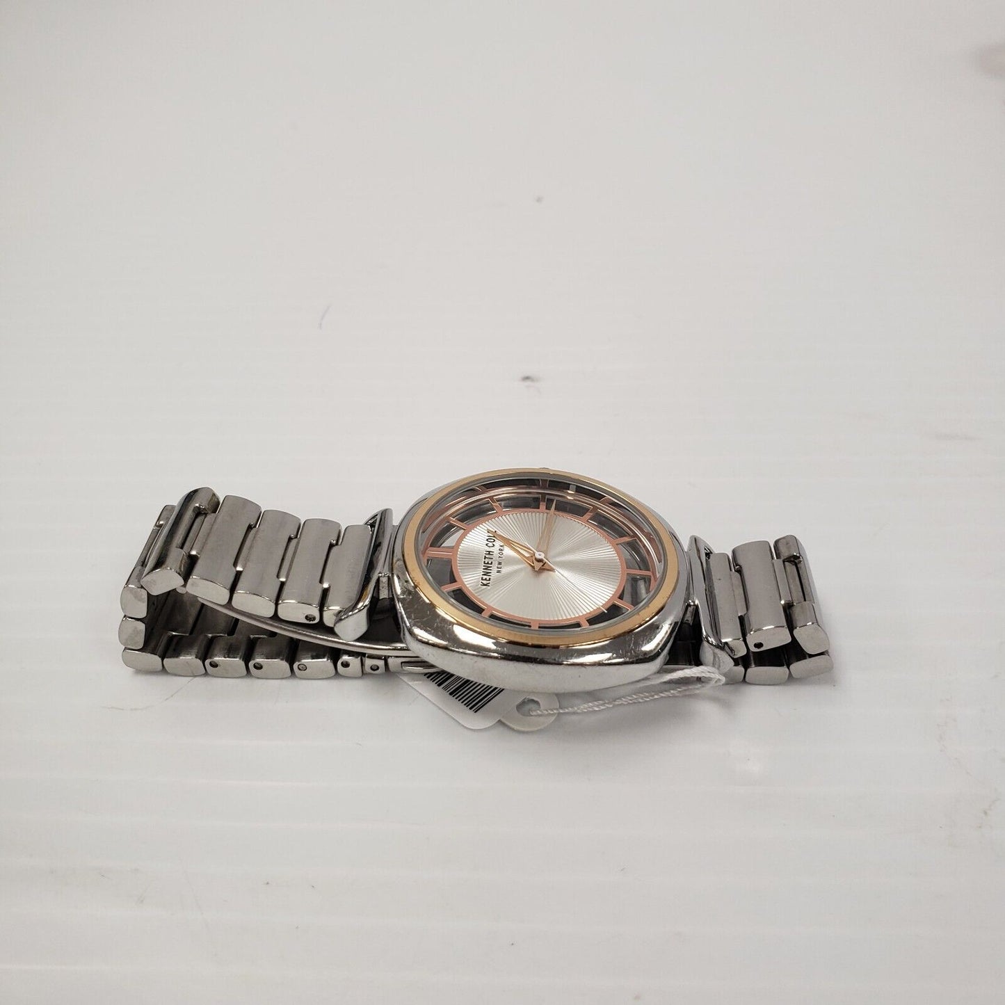 (28893-1) Kenneth Cole 15108M Watch