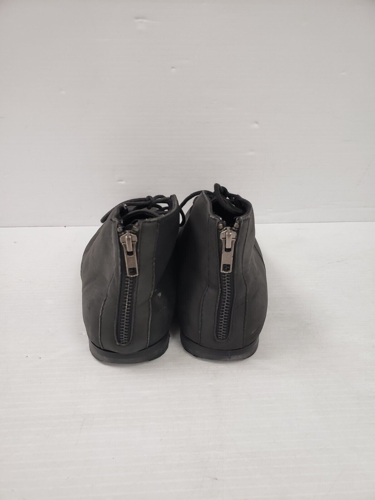 (21957-2) H&M Black Shoes - Size 8