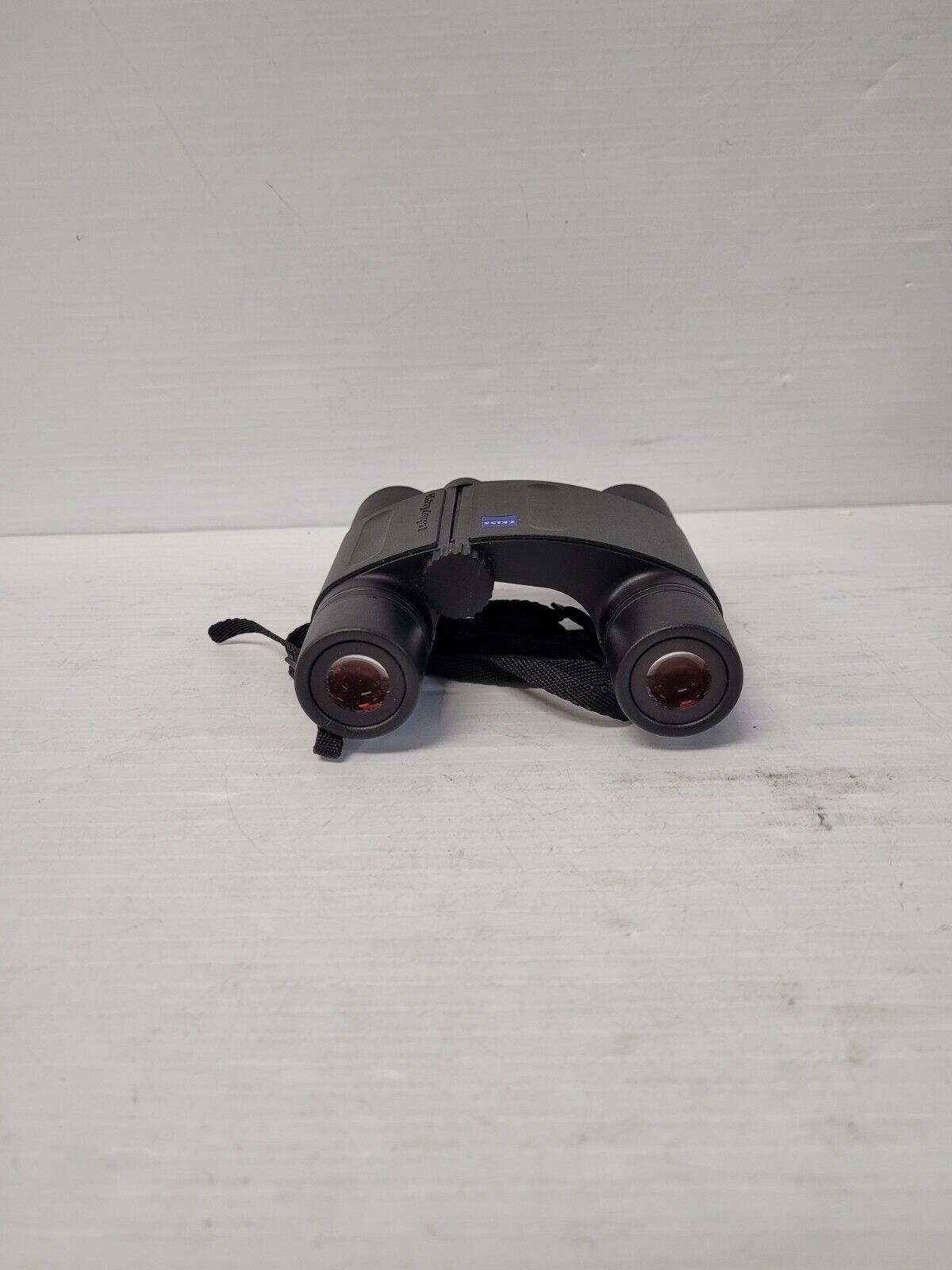 (N78349-1) Zeiss 2970909 Victory Compact Pocket Binoculars