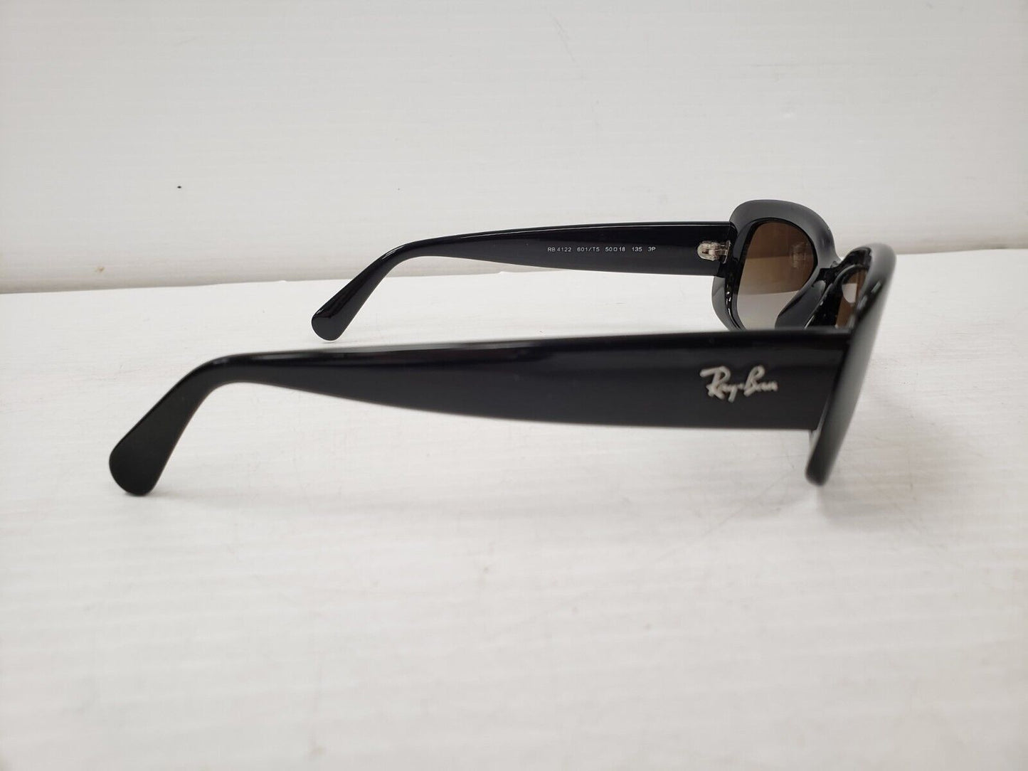 (41622-2) Ray Ban RB4122 Sunglasses