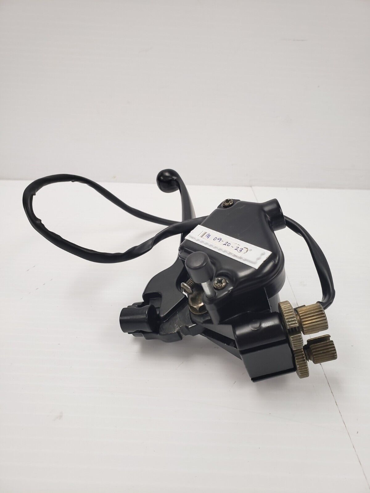 (I-33709) Frein à main de moto sans nom