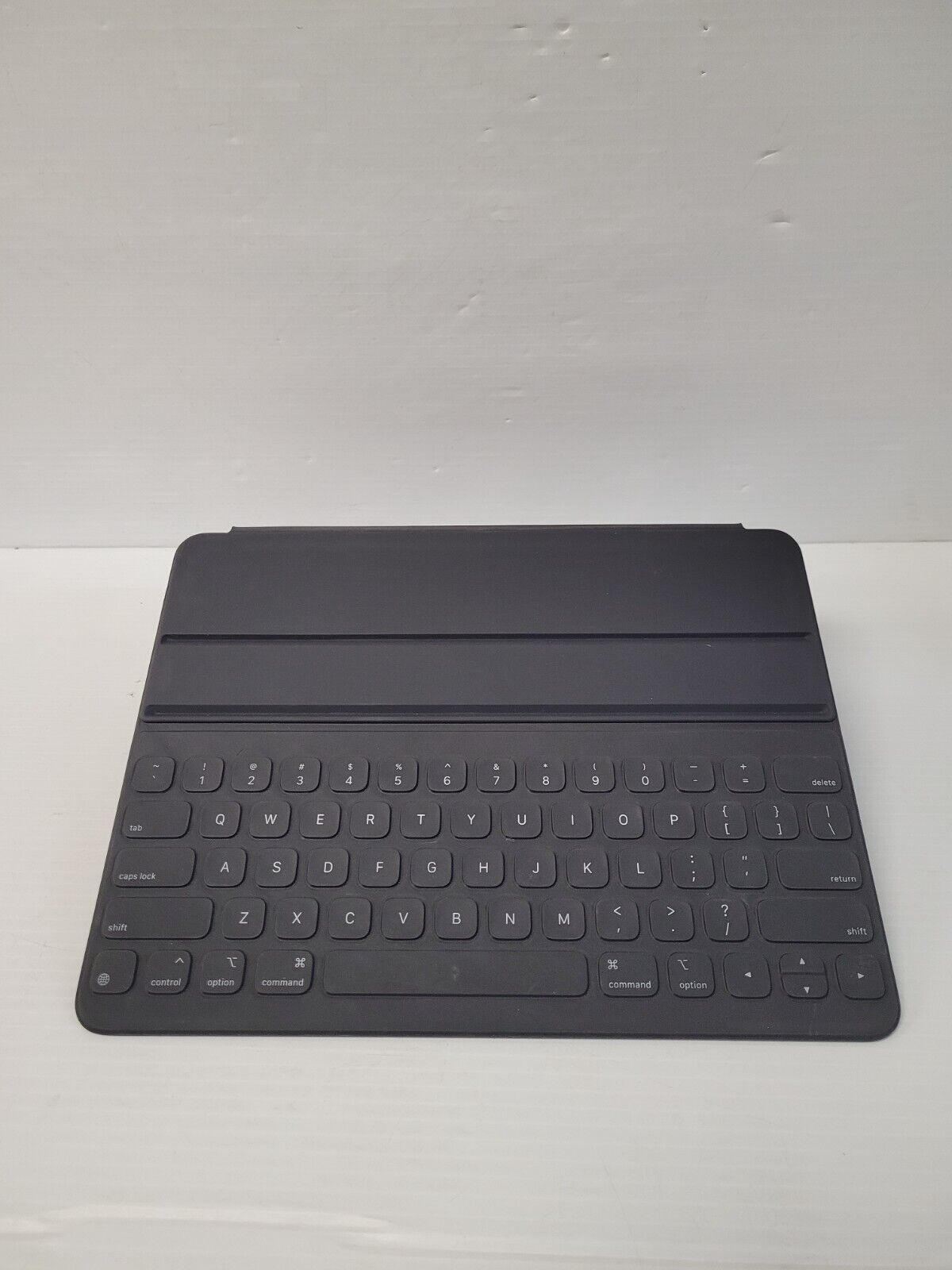 (N79633-1) Étui folio pour clavier intelligent Apple A2039