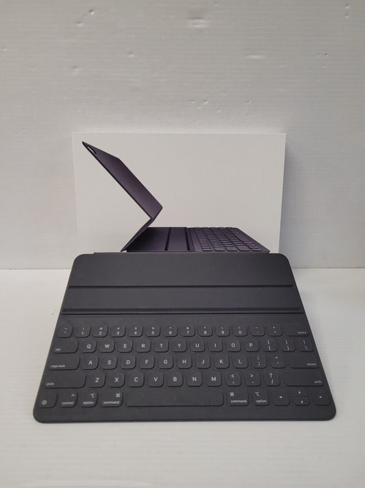 (N79633-1) Apple A2039 Smart Keyboard Folio