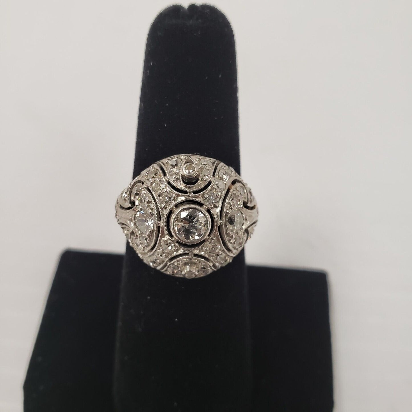 (I-5928-417) Platinum multstone diamond ring