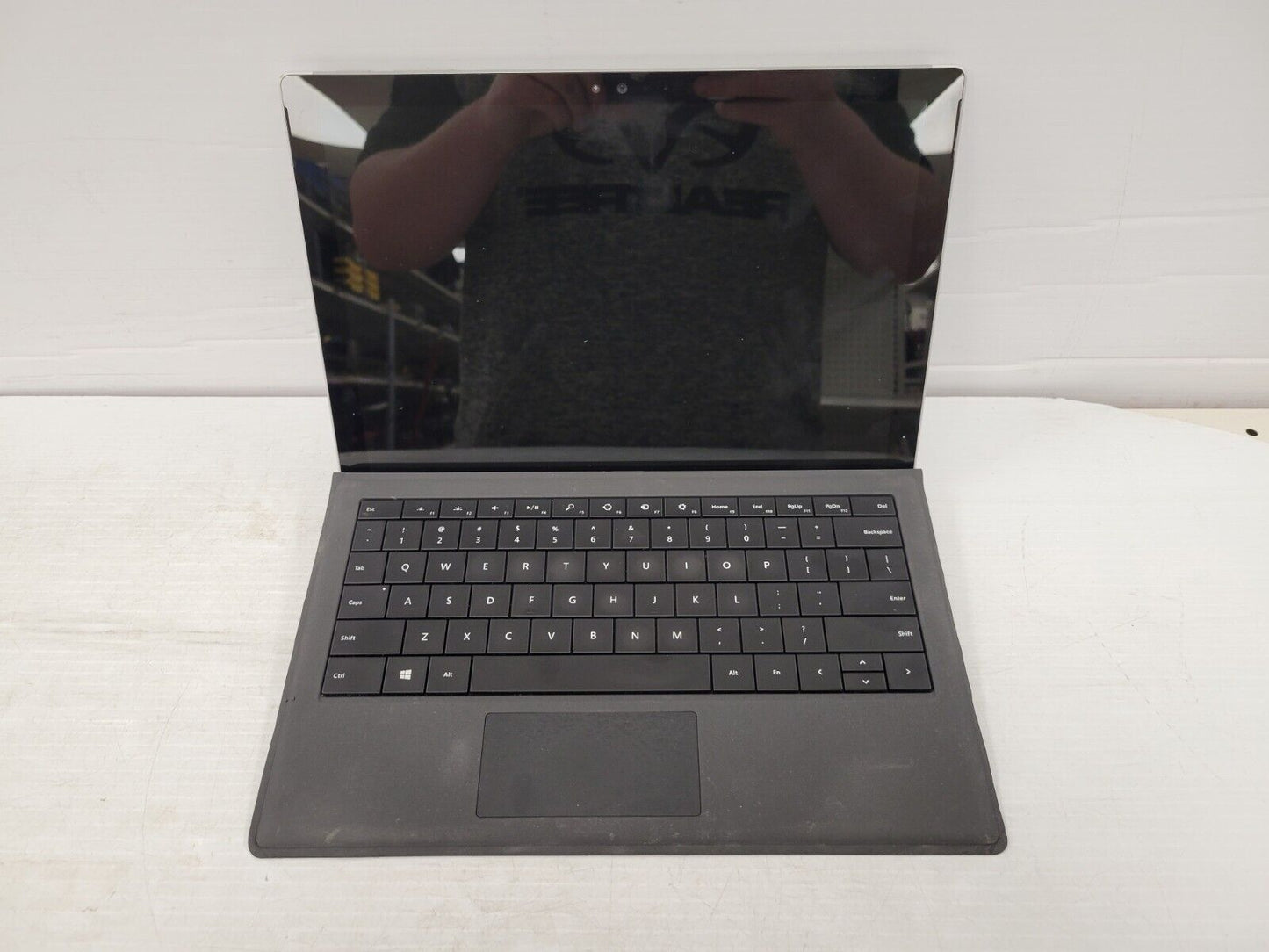 (49610-1) Microsoft 1724 Laptop