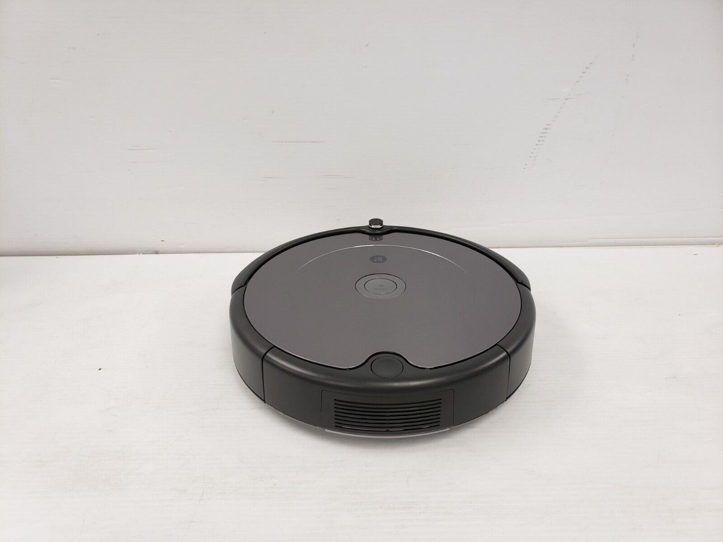 (43282-1) Aspirateur IRobot Roomba 676