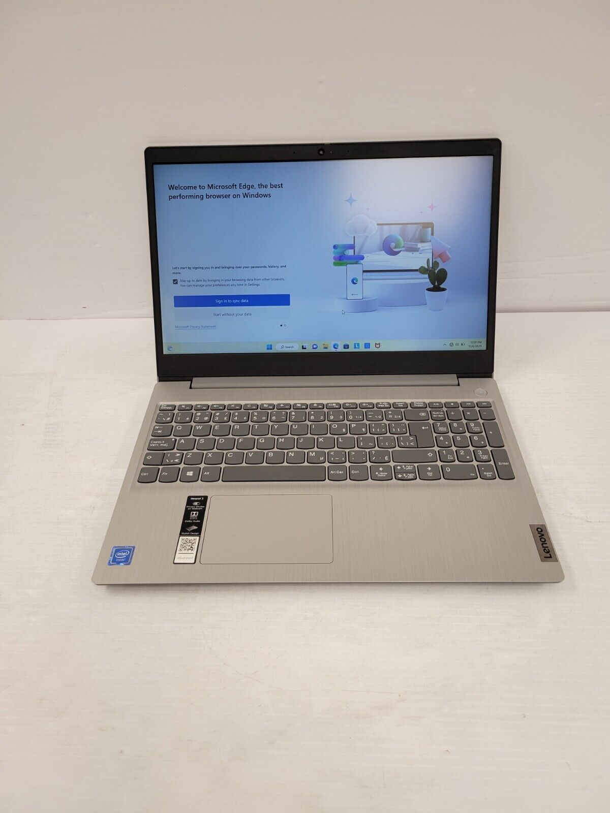 (47053-1) Lenovo 81WQ Laptop