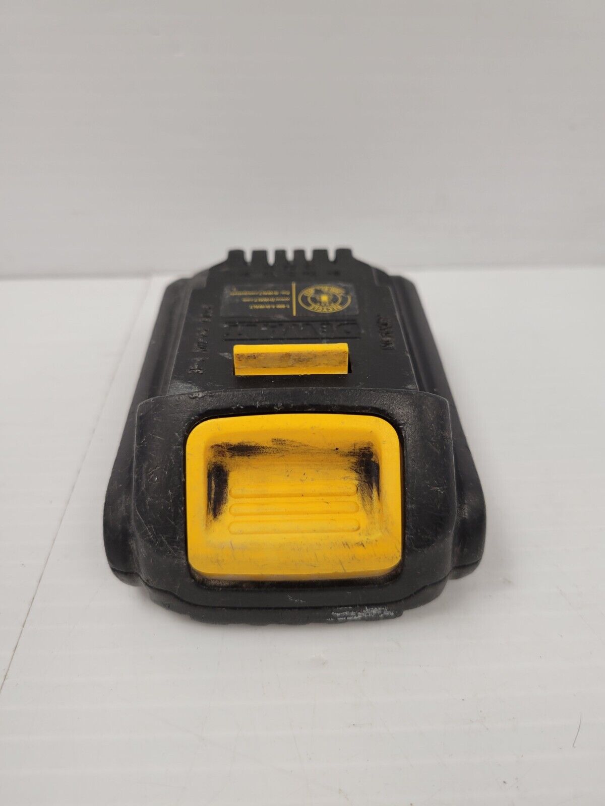 (48215-3) Batterie Dewalt DCB201