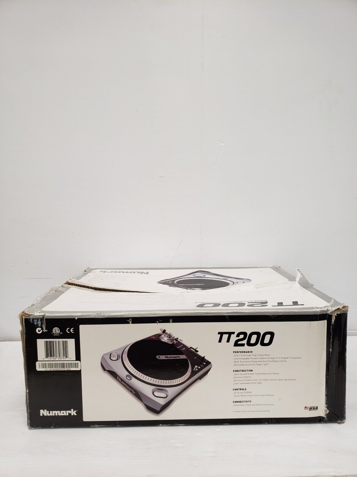 (43333-2) Numark TT200 Turntable