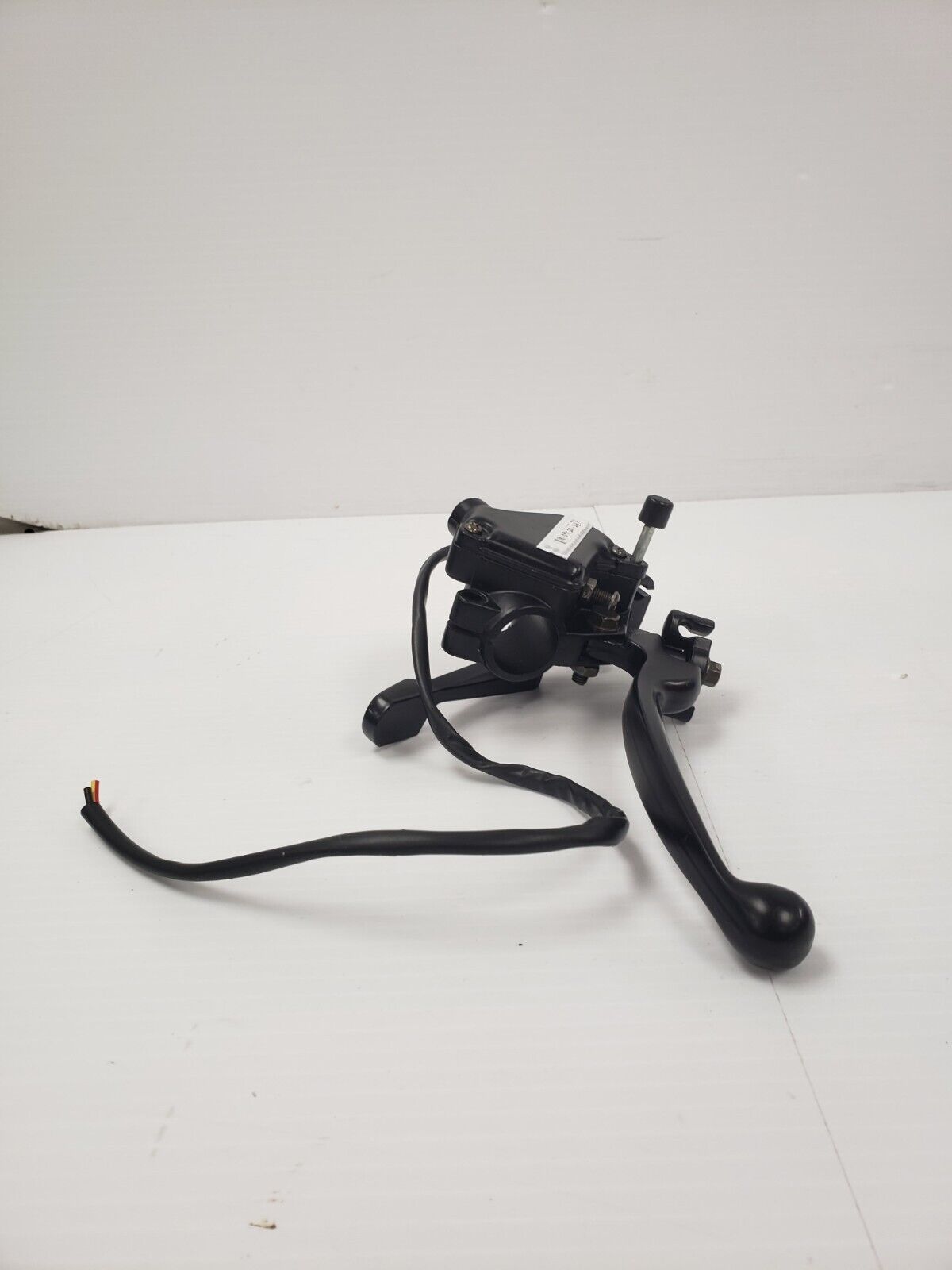 (I-33709) Frein à main de moto sans nom