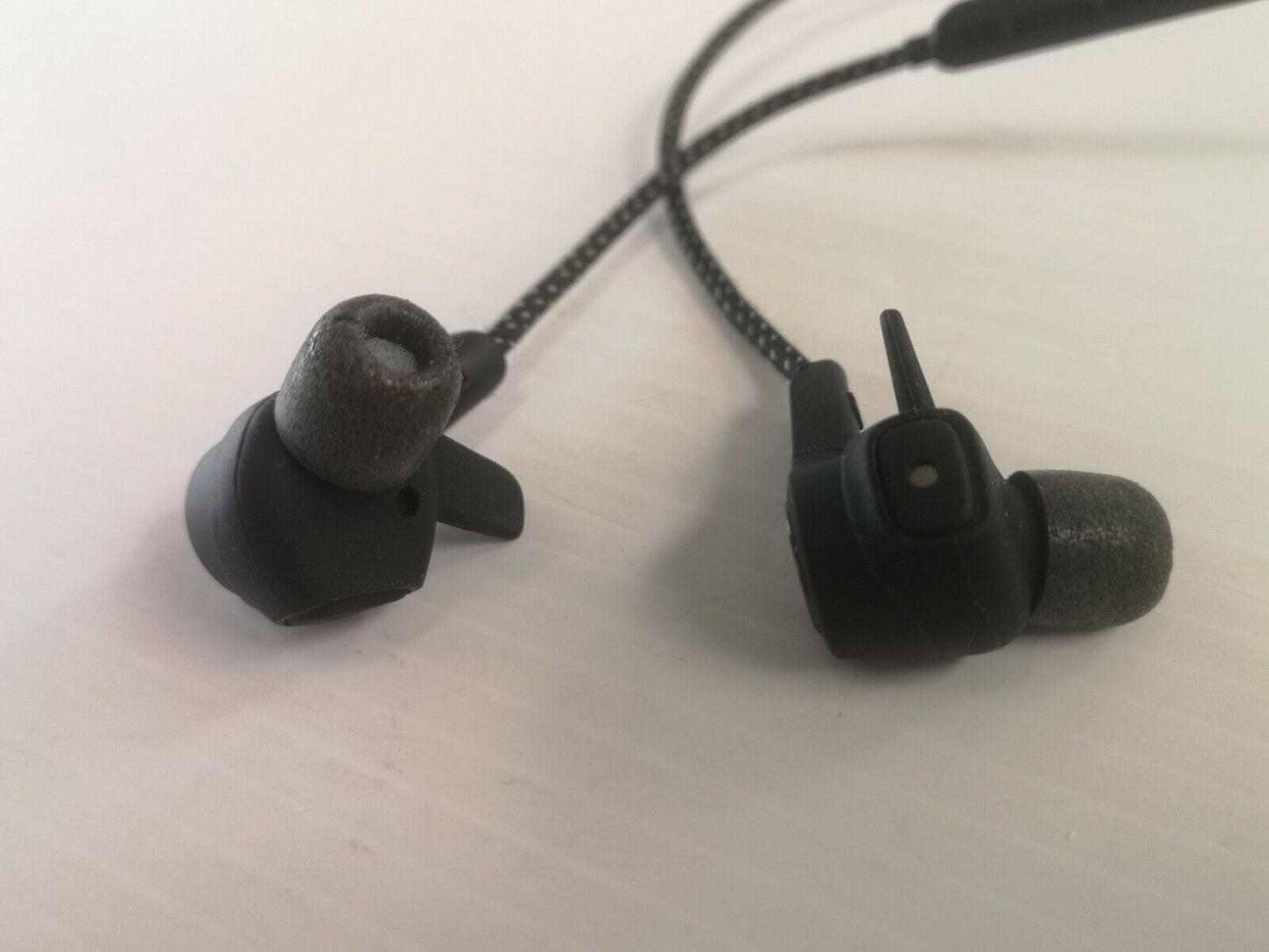 (NI-9152) Bang & Olufsen BeoPlay H5 Bluetooth In-Ear Headphones