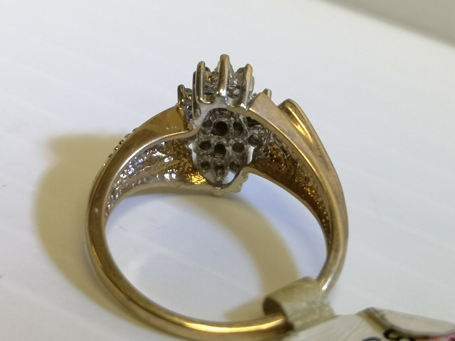 (N43558) 10K Gold Diamond Cluster Ring