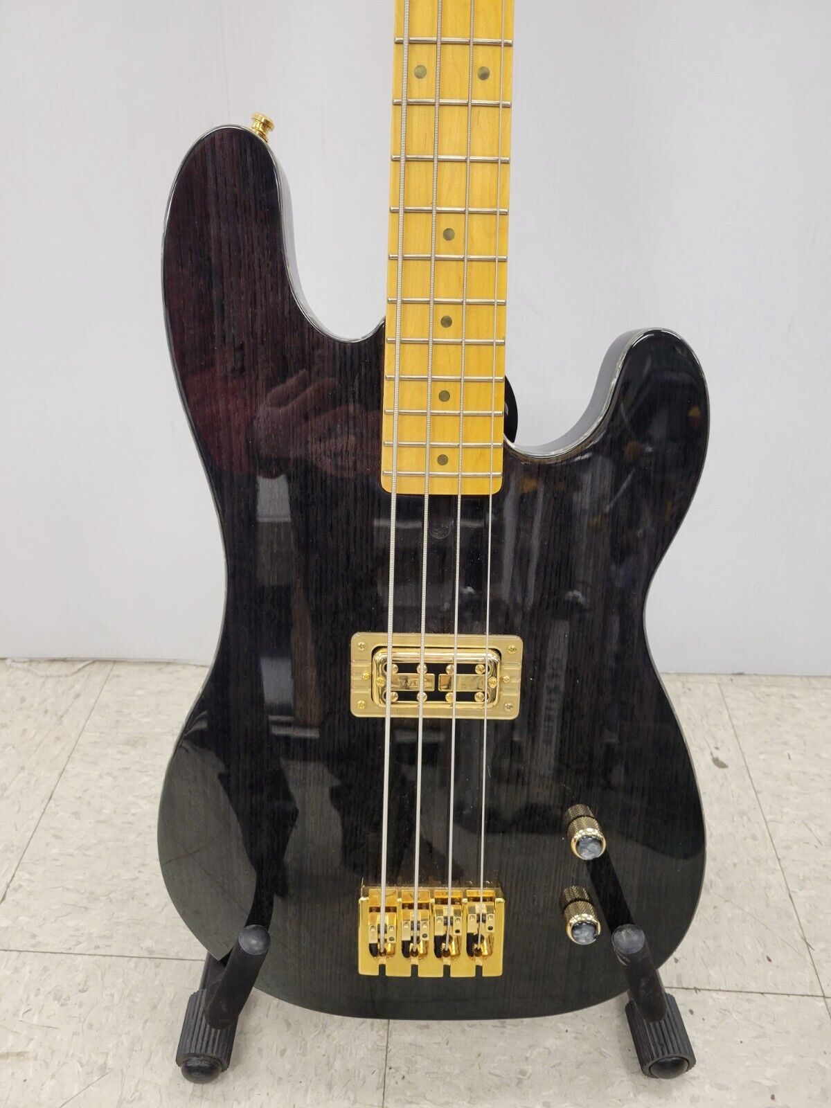 (50563-1) Guitare basse Prestige