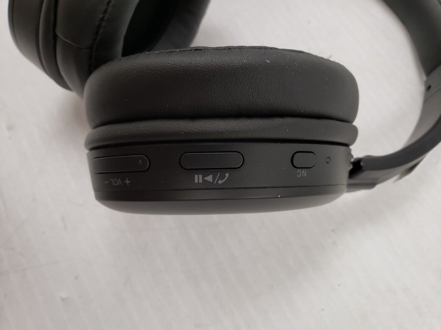 (44763-1) JVC HA-S91N Wireless Headphones