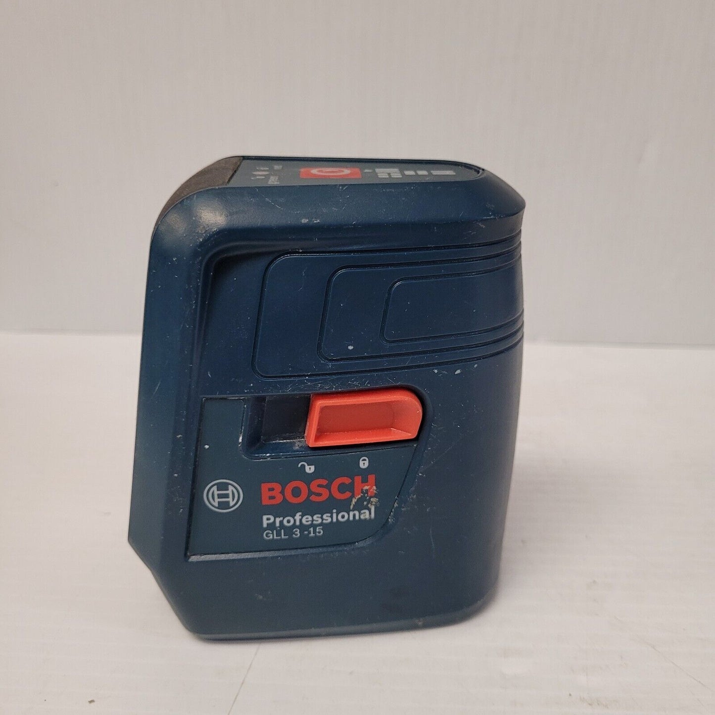 (I-33988) Bosch GLL3-15 Laser Level