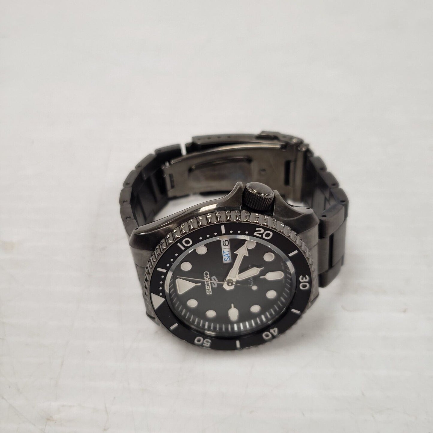 (54213-1) Seiko 4R36-07 Watch