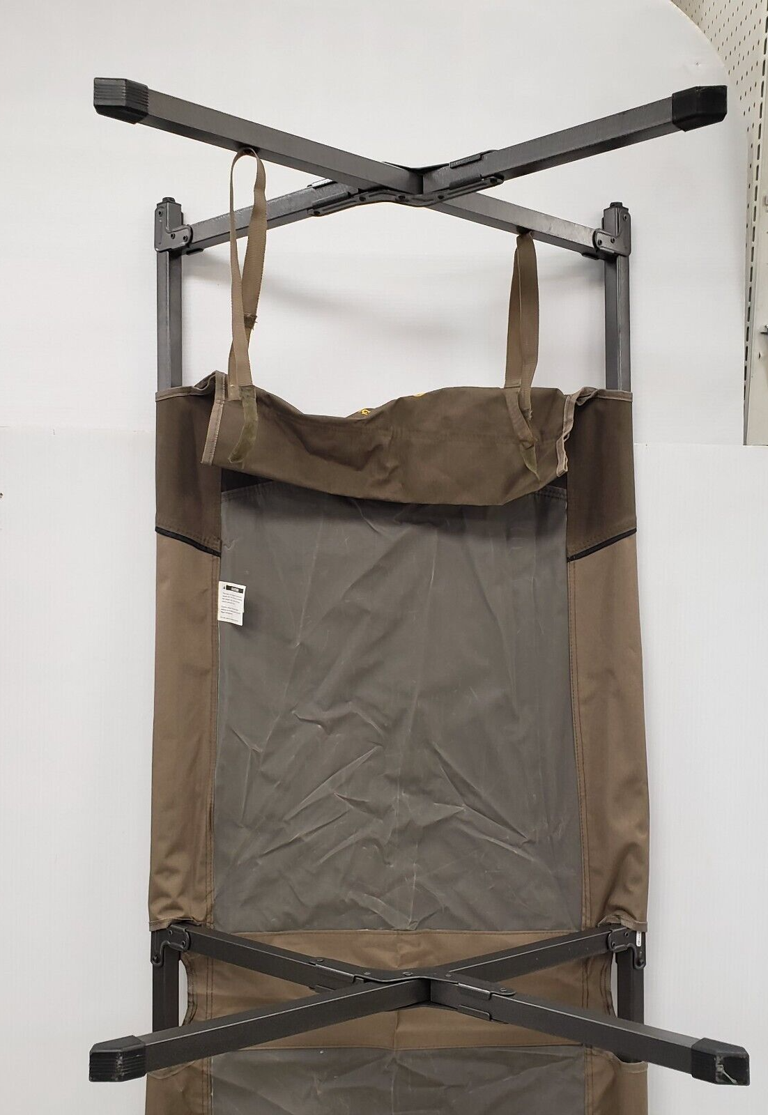 (53133-1) Cabelas Camping Cot