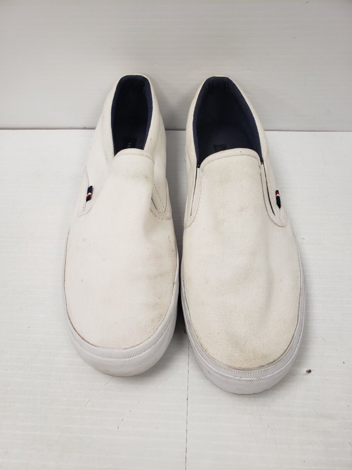 (22004-1) Hilfiger White Shoes-Size 8