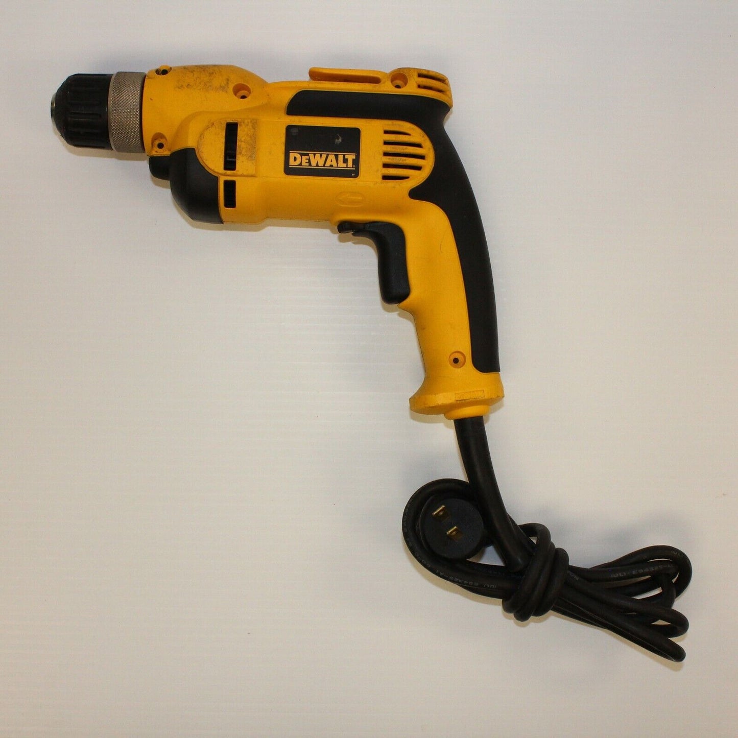 (NI-9828) Dewalt Corded Drill