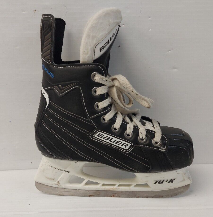 (NI-9424) Bauer Nexus 66 Hockey Skates Youth Sz: 3