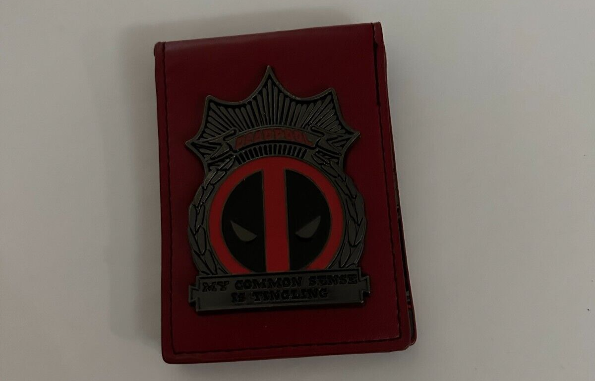 Deadpool My Common Sense Is Tingling Badge Wallet