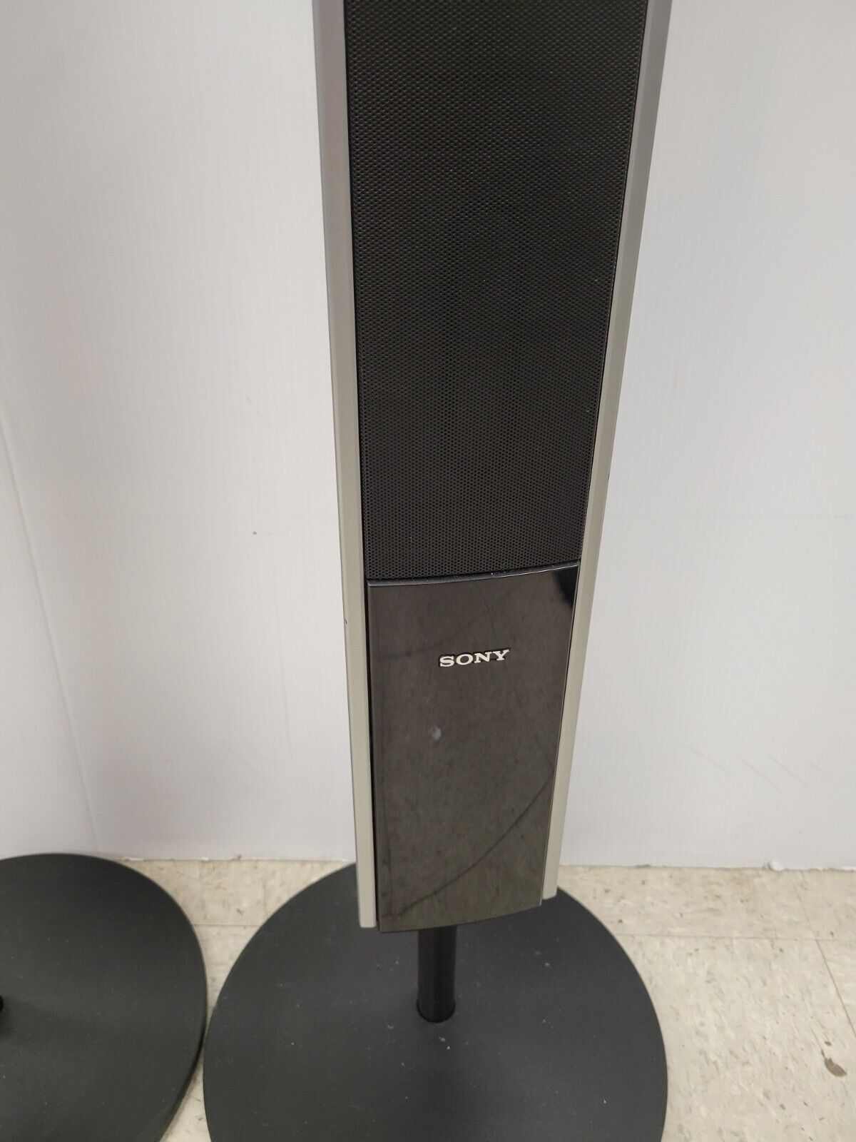 (I-33766) Sony SS-TS83 Surround Sound Speakers