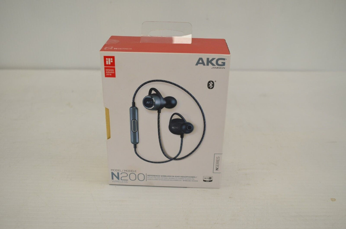 (I-9039) AKG N200 Headphones