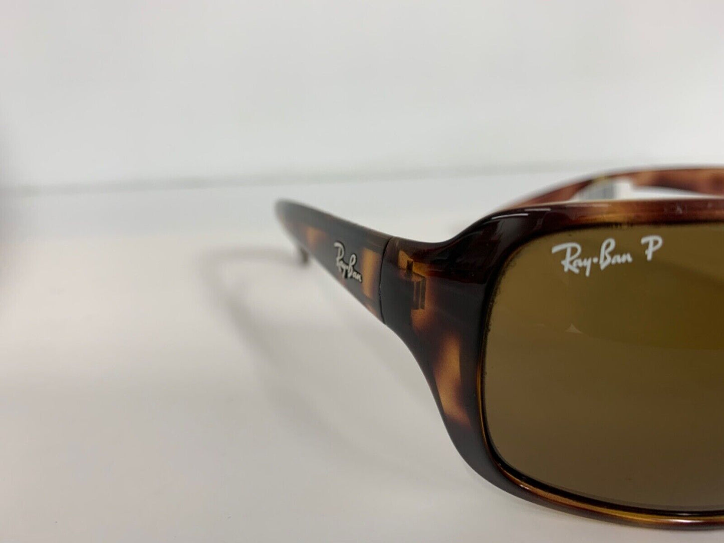 (N10321) Ray-Ban RB4068 Sunglasses