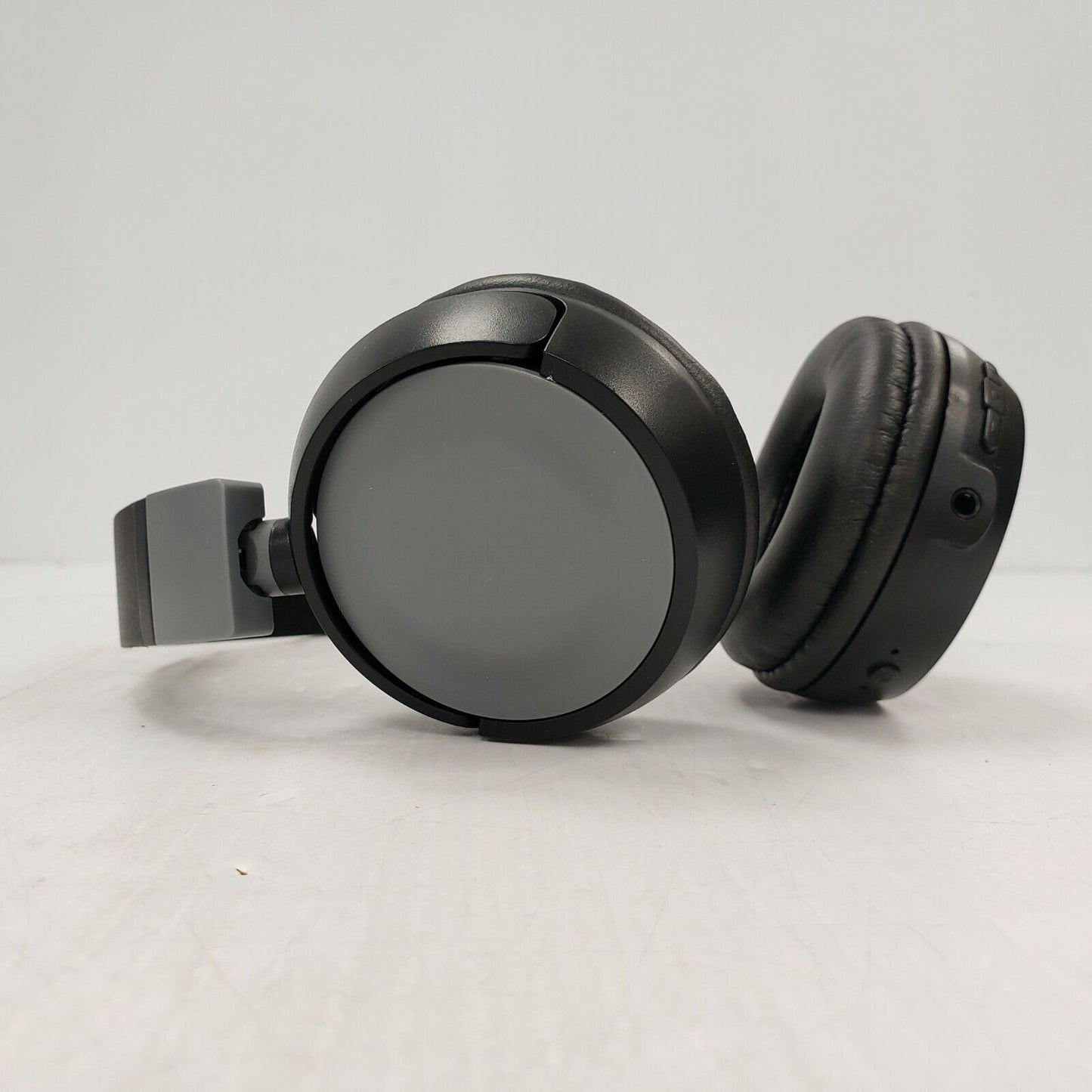 (26428-5) Gentek Headphones