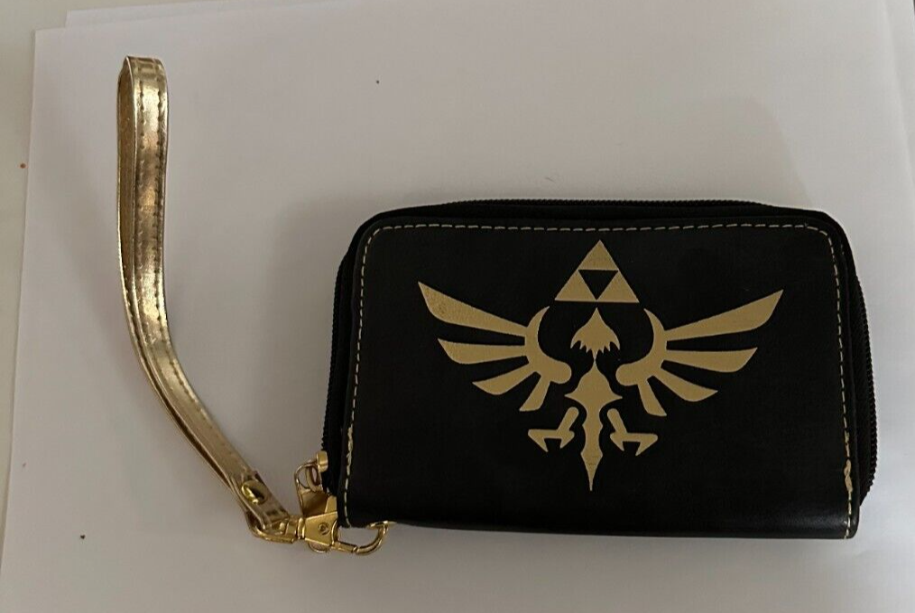 (LUP) Zelda Triforce Wristlet wallet