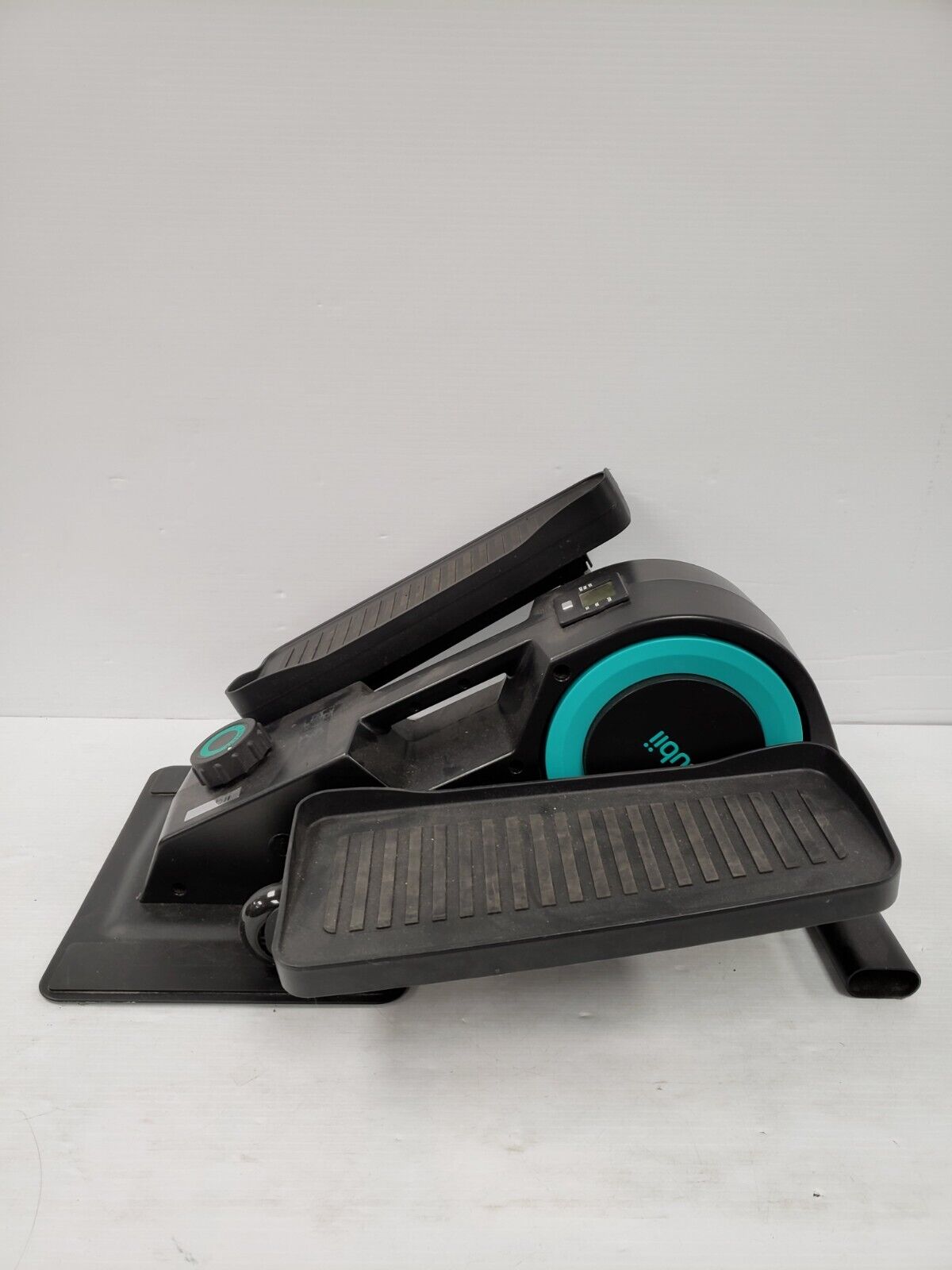 (39860-1) Cubii F3A2 Seated Elliptical Trainer