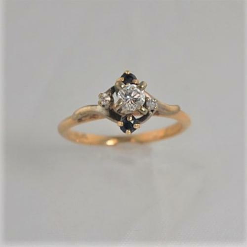 (I-6240-610) Bague diamant multipierre en or 14 carats