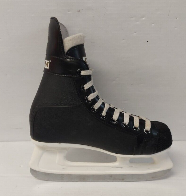 (NI-9423) CCM Champion 90 Hockey Skates Youth Sz: 4