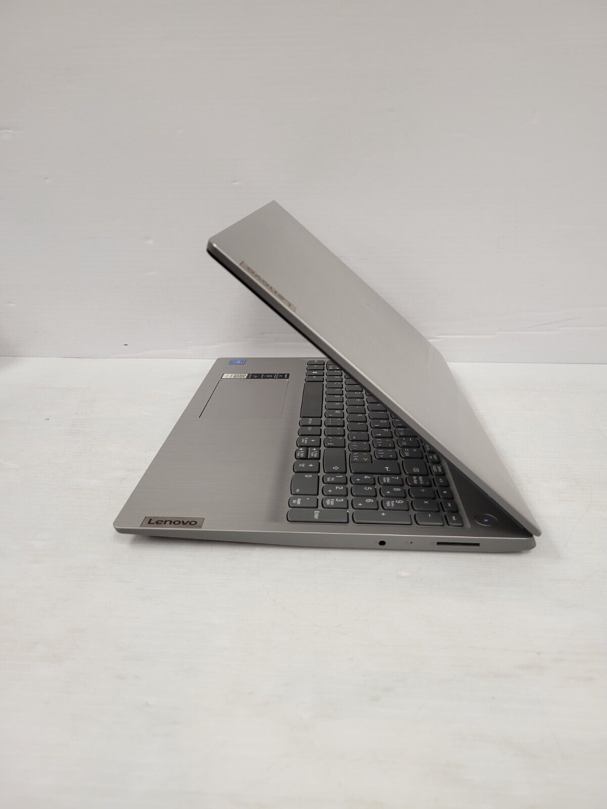 (47053-1) Lenovo 81WQ Laptop