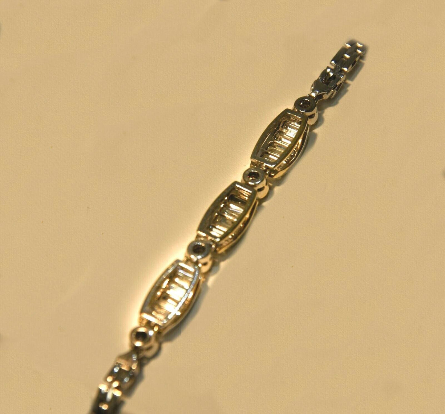 (8243-3-101) 10k White Gold Tennis Bracelet