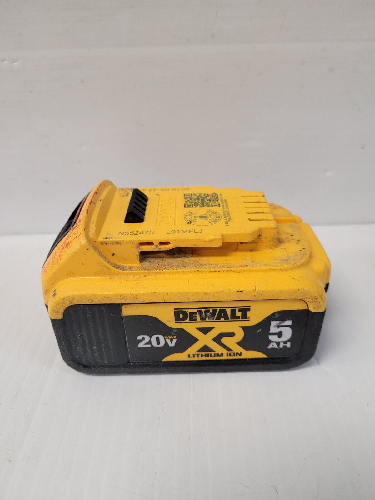 (N77957-1) Scie à ruban Dewalt DCS374