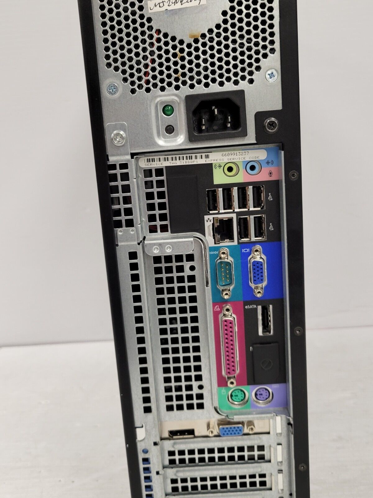 (29868-1) Tour de bureau Dell Optiplex 980