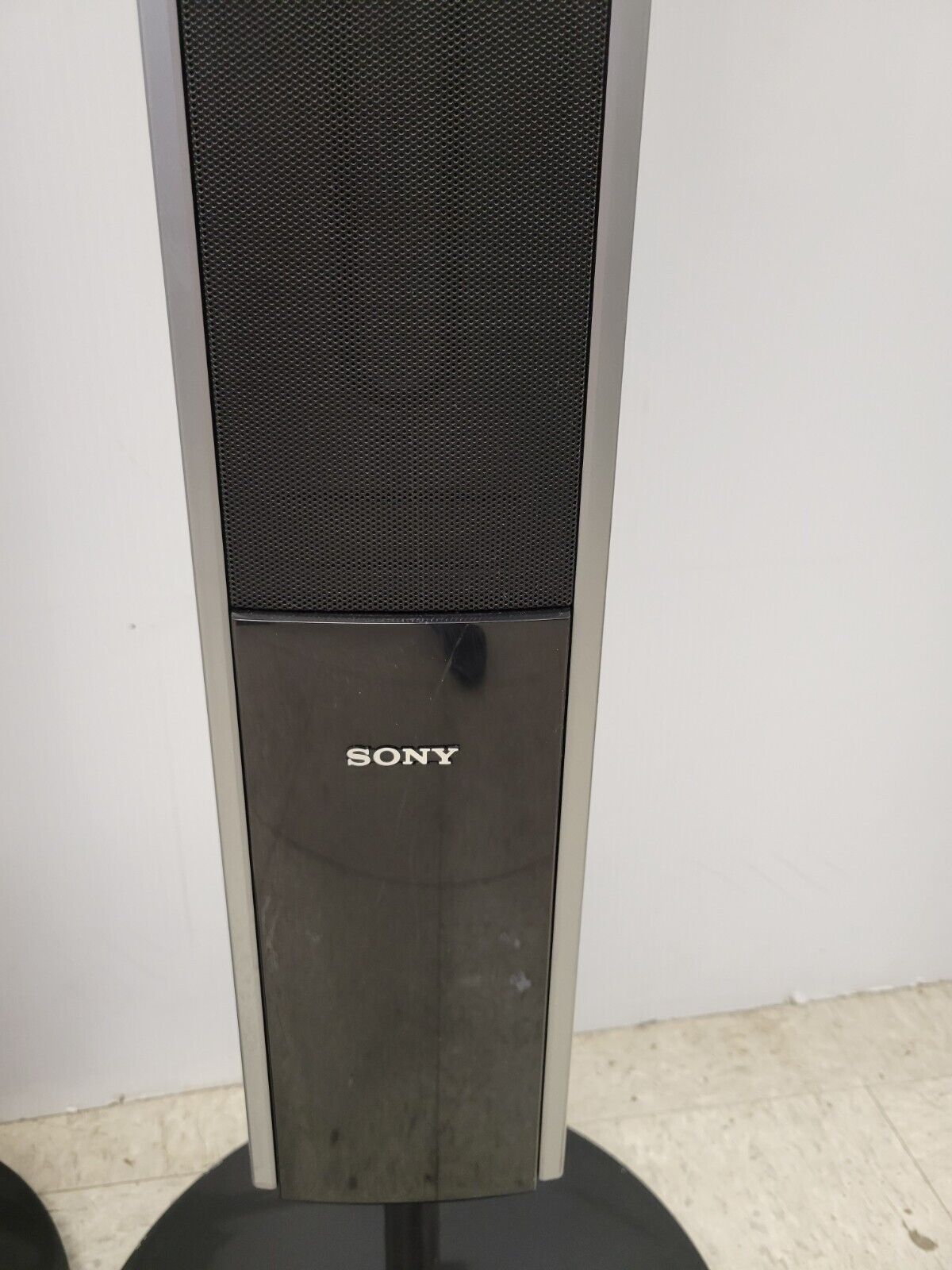 (I-33766) Sony SS-TS83 Surround Sound Speakers