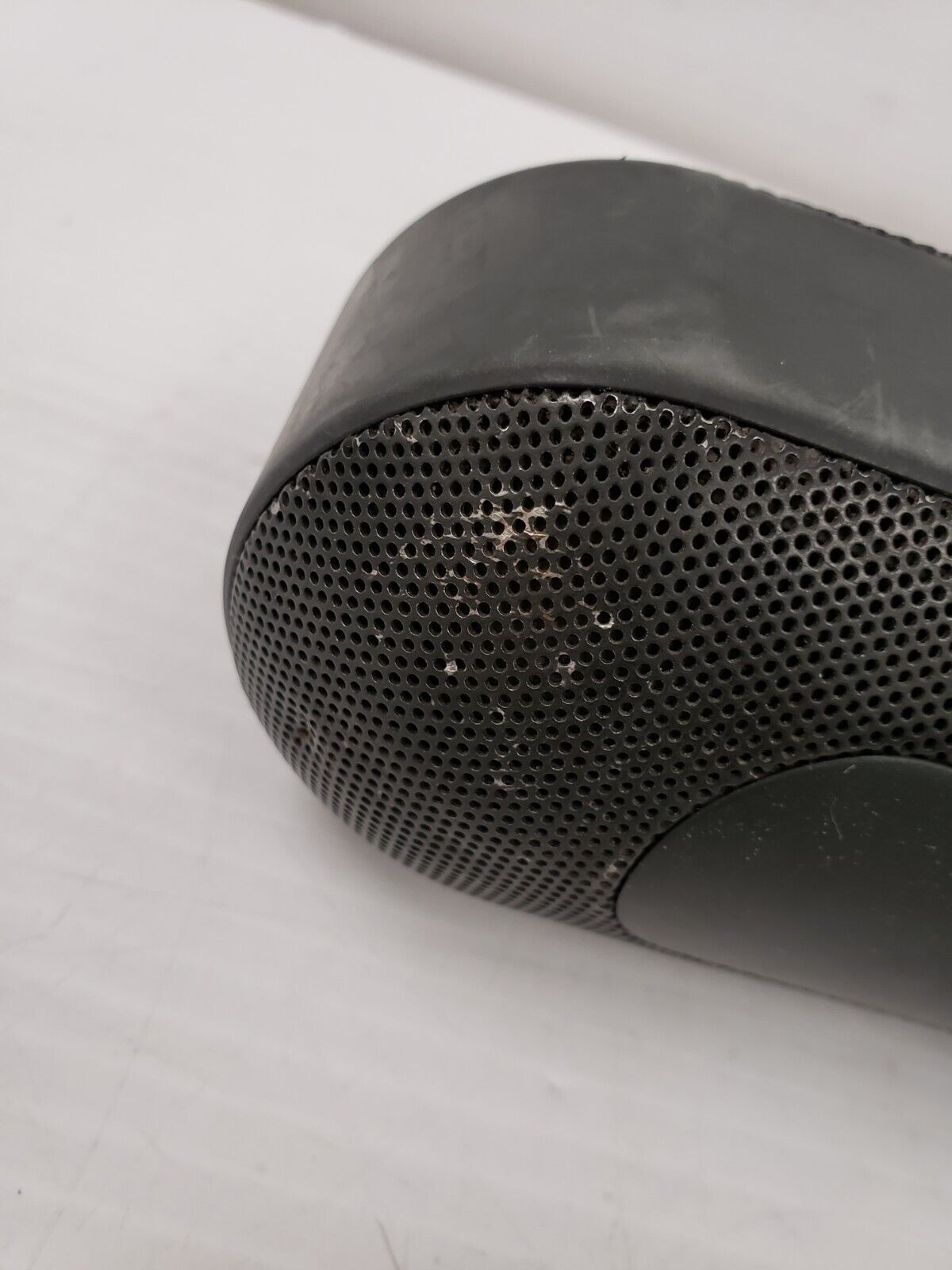 (36859-1) Beats A1680 Wireless Speaker