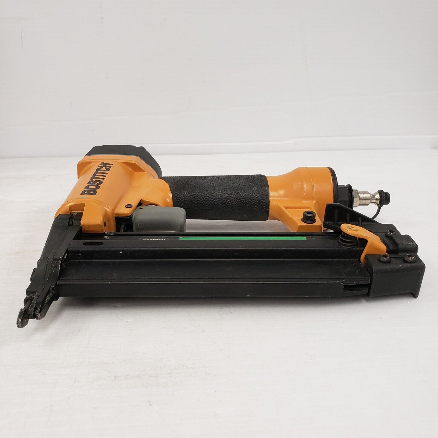 (34416-3) Bostitch SB1850BN Air Nailer